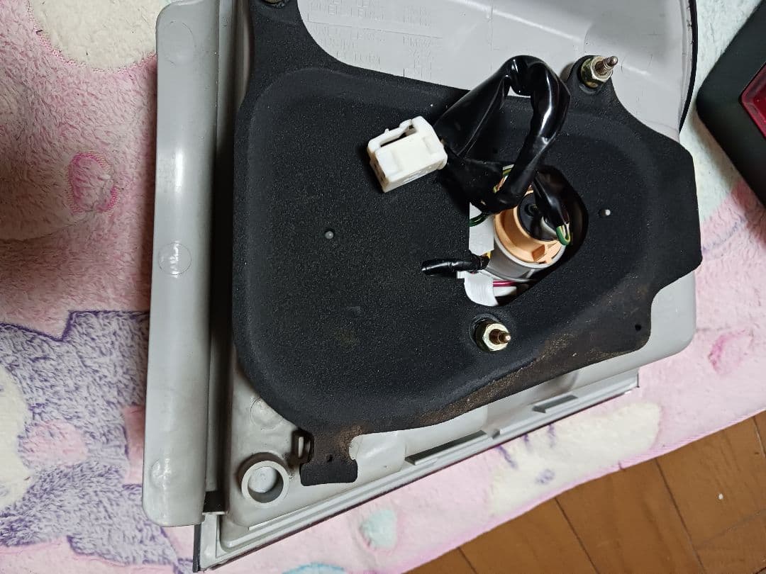 30セルシオ後期テールランプ右側