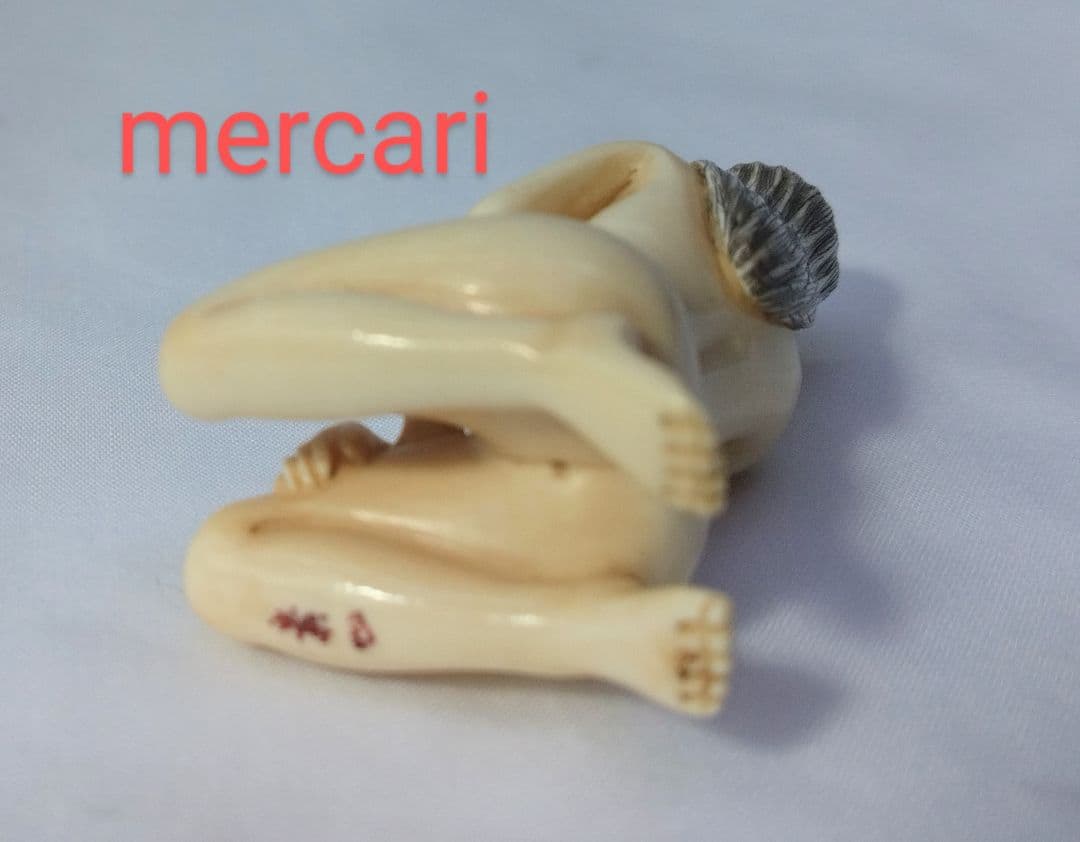 裸婦 根付② 紙箱付き