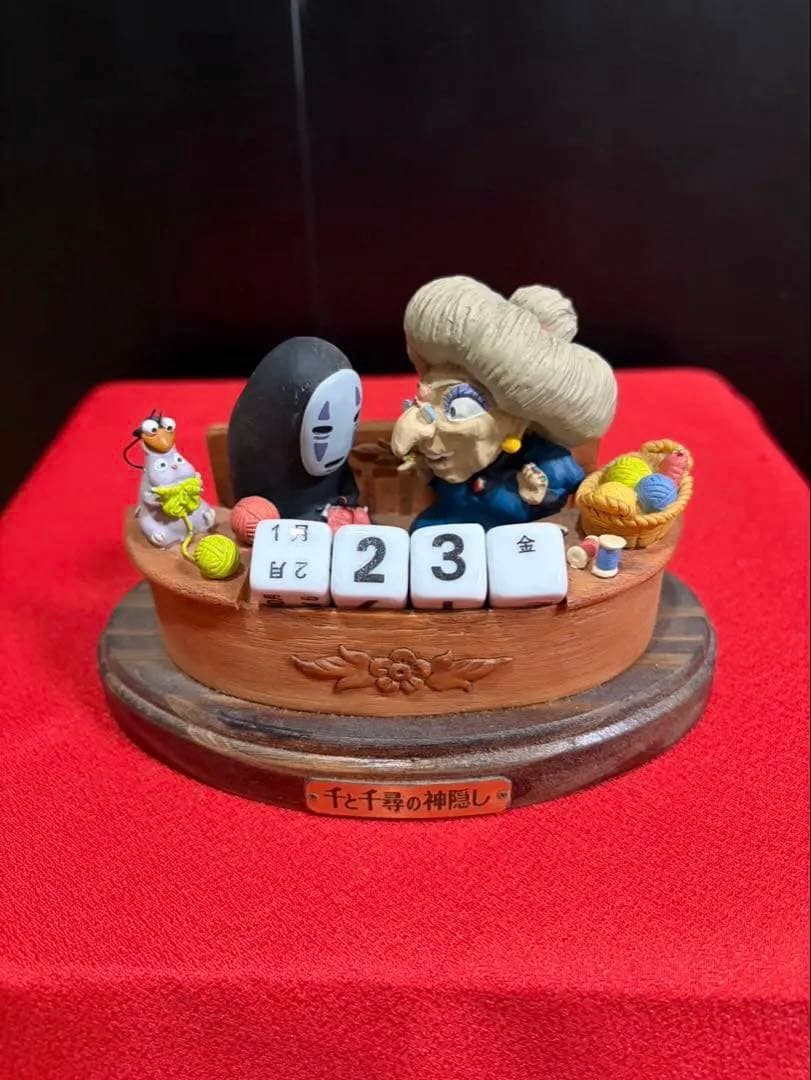 千と千尋の神隠し置物オブジェ カオナシ　湯婆婆　スタジオジブリ万年カレンダー