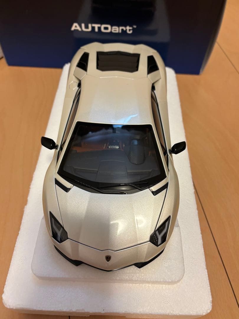 A UTOART Lamborghini Aventador S 1/18