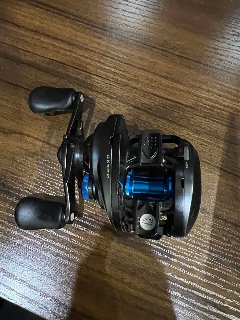 【SHIMANO】 シマノ SLX DC 70 6.3 右巻き 保証書付き☆美品