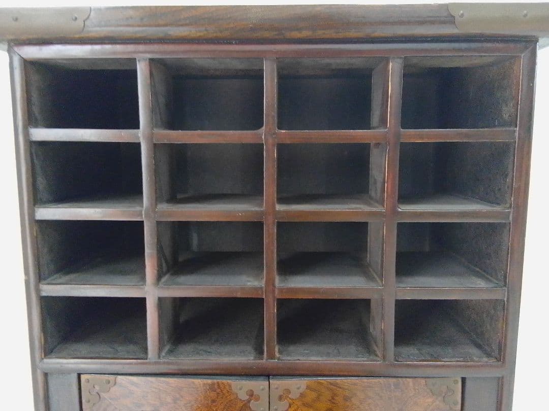 薬箪笥 ヤクジャン 李朝家具 アンティーク 木製 小物入れ 16杯 観音開き