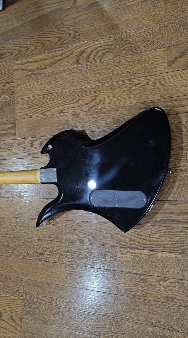 モッキンバードタイプ　エレキギター