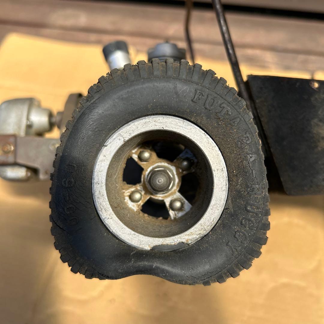 エンジン ラジコンカー