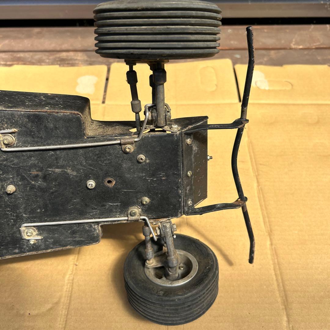 エンジン ラジコンカー