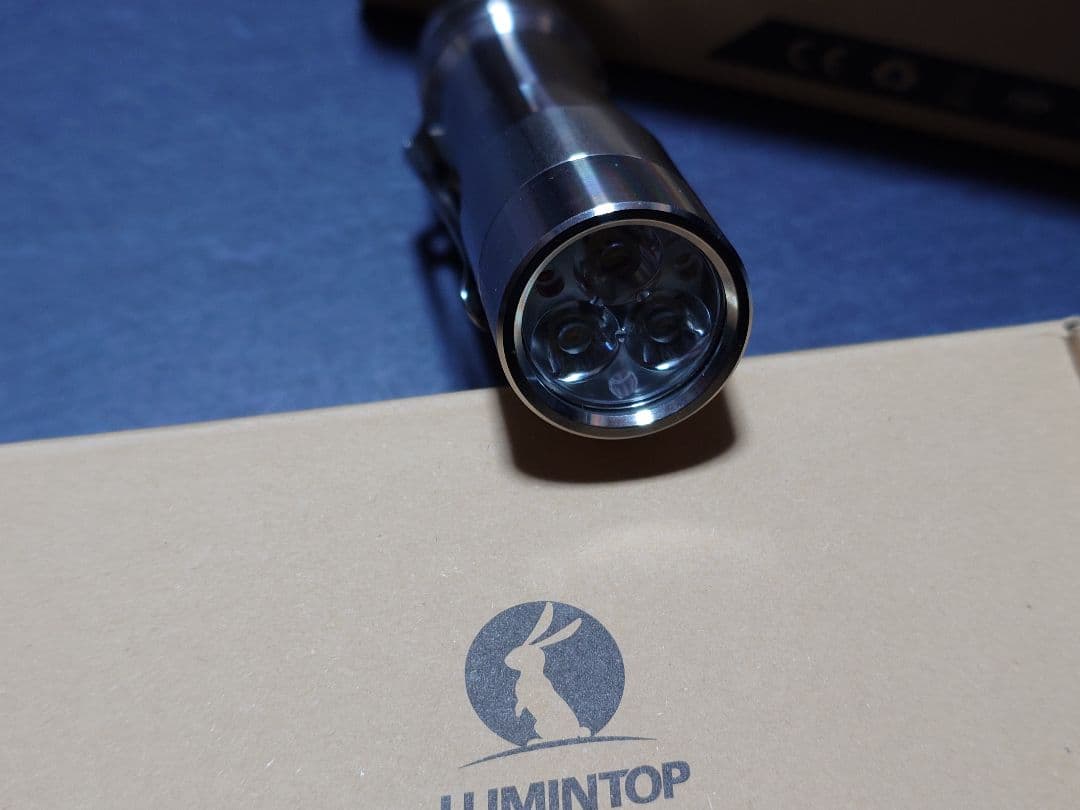 【美品】LUMINTOP FW3A 懐中電灯 SS-Nichia