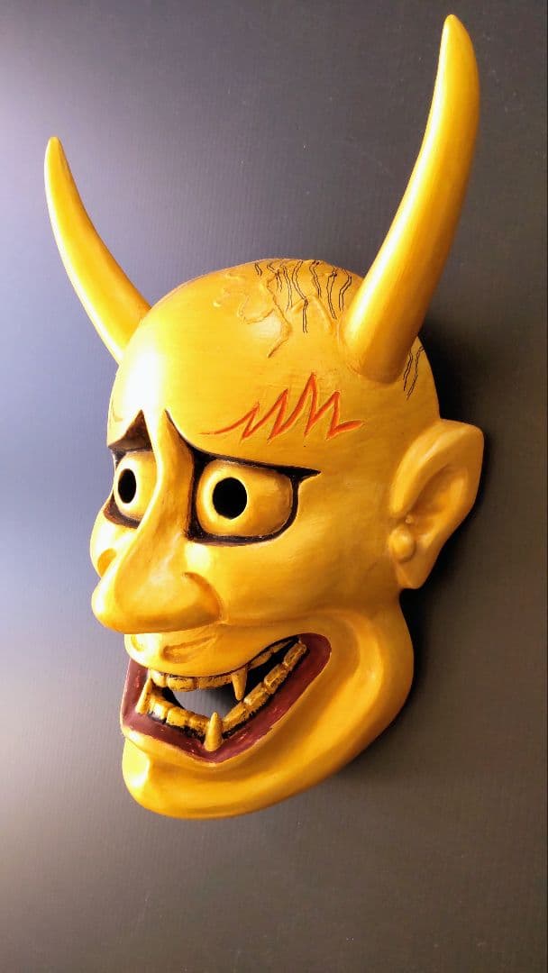 金色の般若 能面