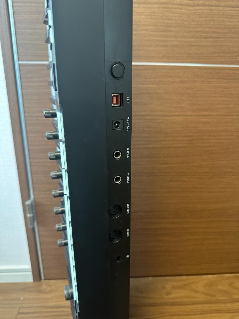 KOMPLETE KONTROL S61 MIDIキーボード