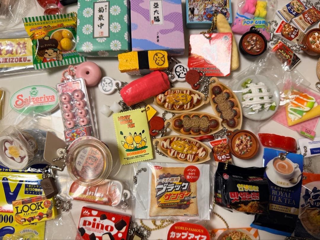 ガチャガチャ　大量まとめ売り　ミニチュア　食べ物