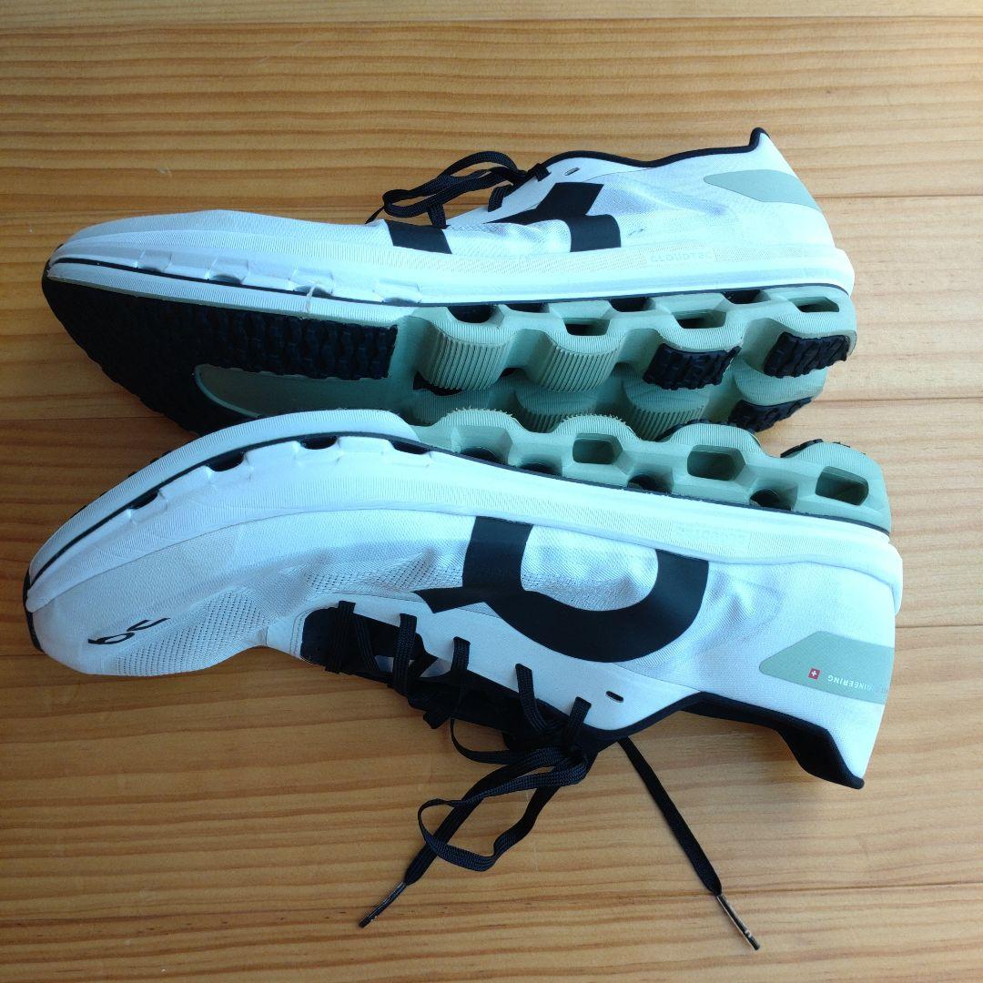 On クラウドブームエコー 28cm オン ランニング