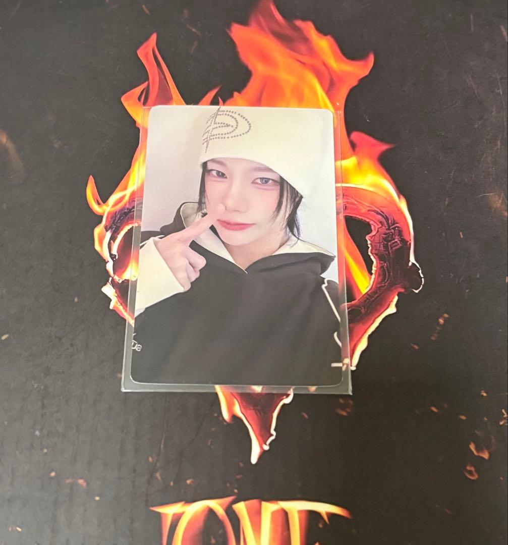 出回りなし XLOV JUMPUP ルイ トレカ 코띵동