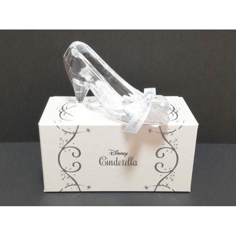 非売品　ディズニー　シンデレラ　アクセサリーケース　リングピロー　ガラスの靴
