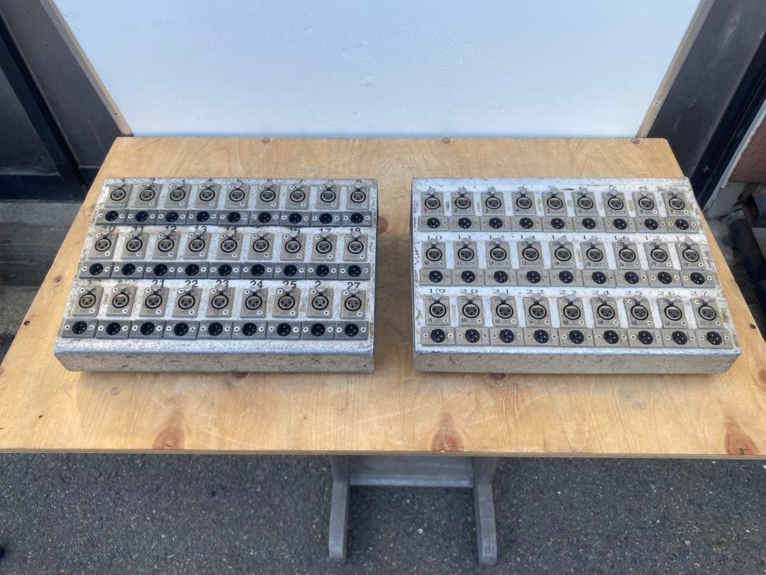 メーカー不明　コネクターパネル　2台セット　ジャンク品　中古品
