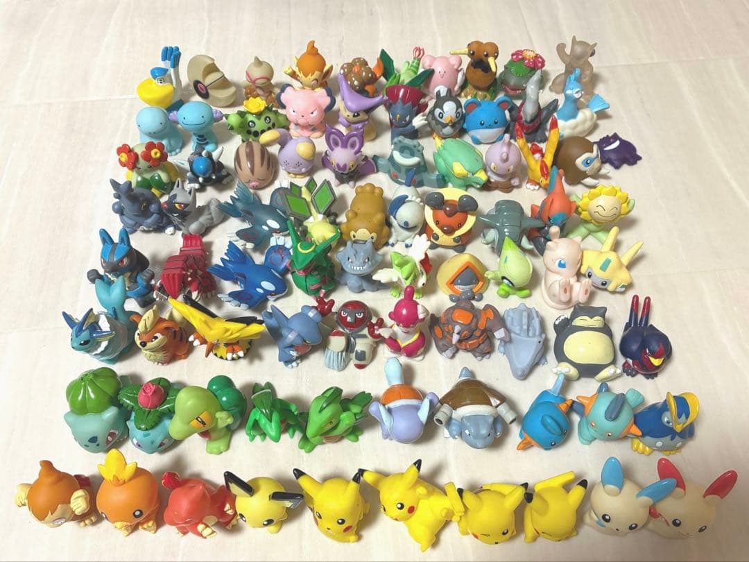 ポケモンフィギュア　指人形約80個セット
