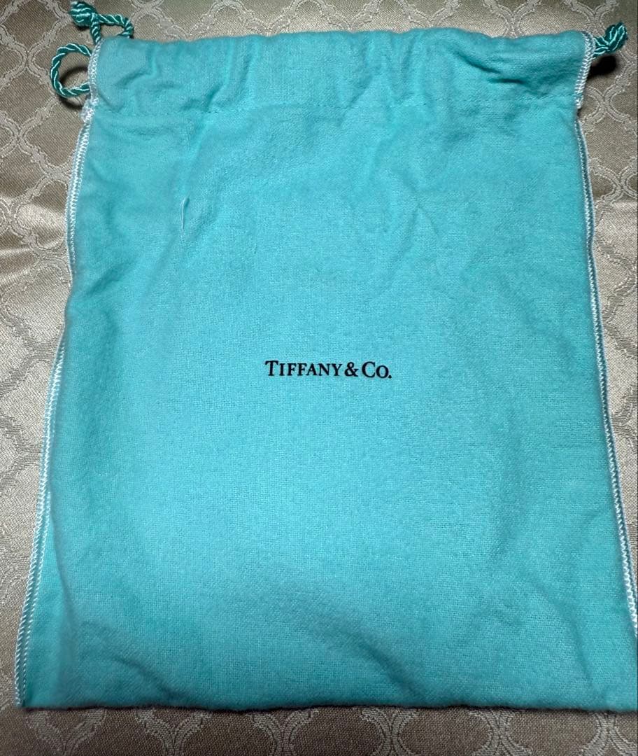 Tiffany & Co. ティファニーブルー レザー首輪