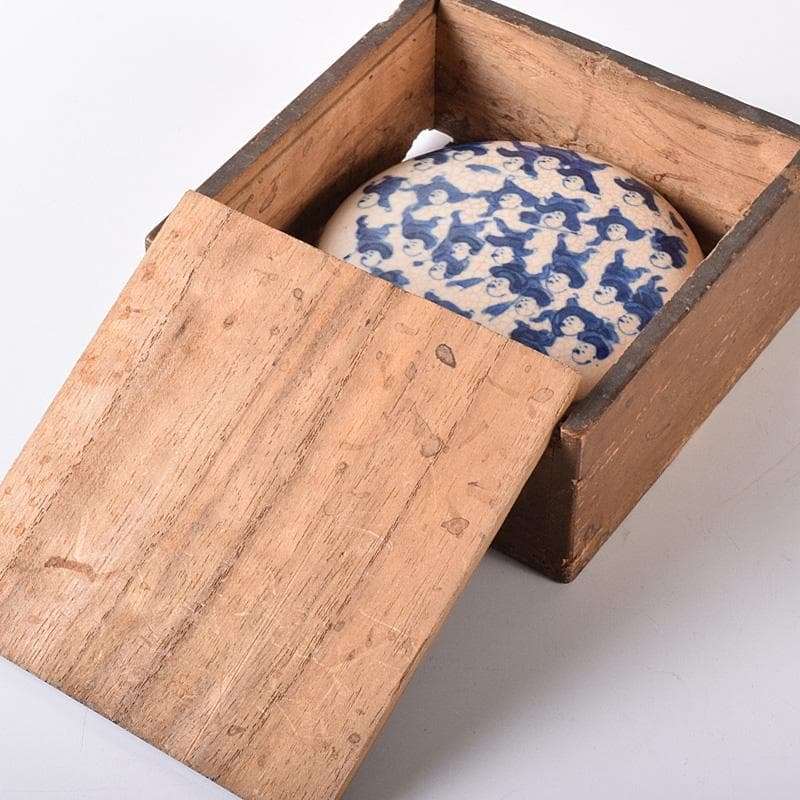 中国　大清康煕年製款　青花　唐子文　香合　時代箱付　G　R8252