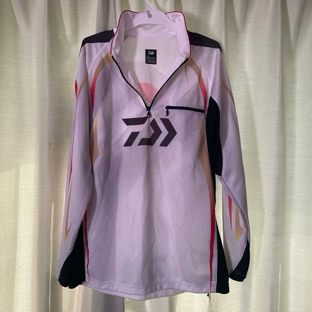 ダイワスペシャル　鮎長袖シャツＬサイズ