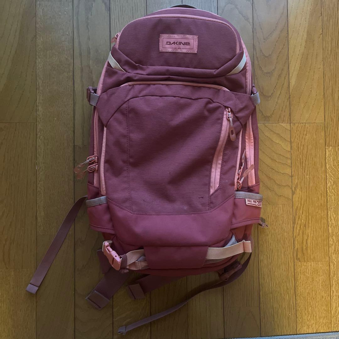 DAKINE HELI PRO 20 バックパック ピンク