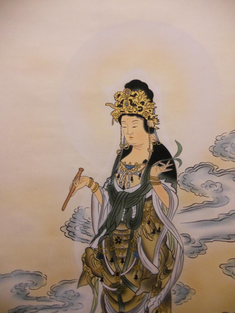 掛け軸 太田秀峰 聖観音 絹本 希少 軸装 茶道具 掛軸 美品 です。