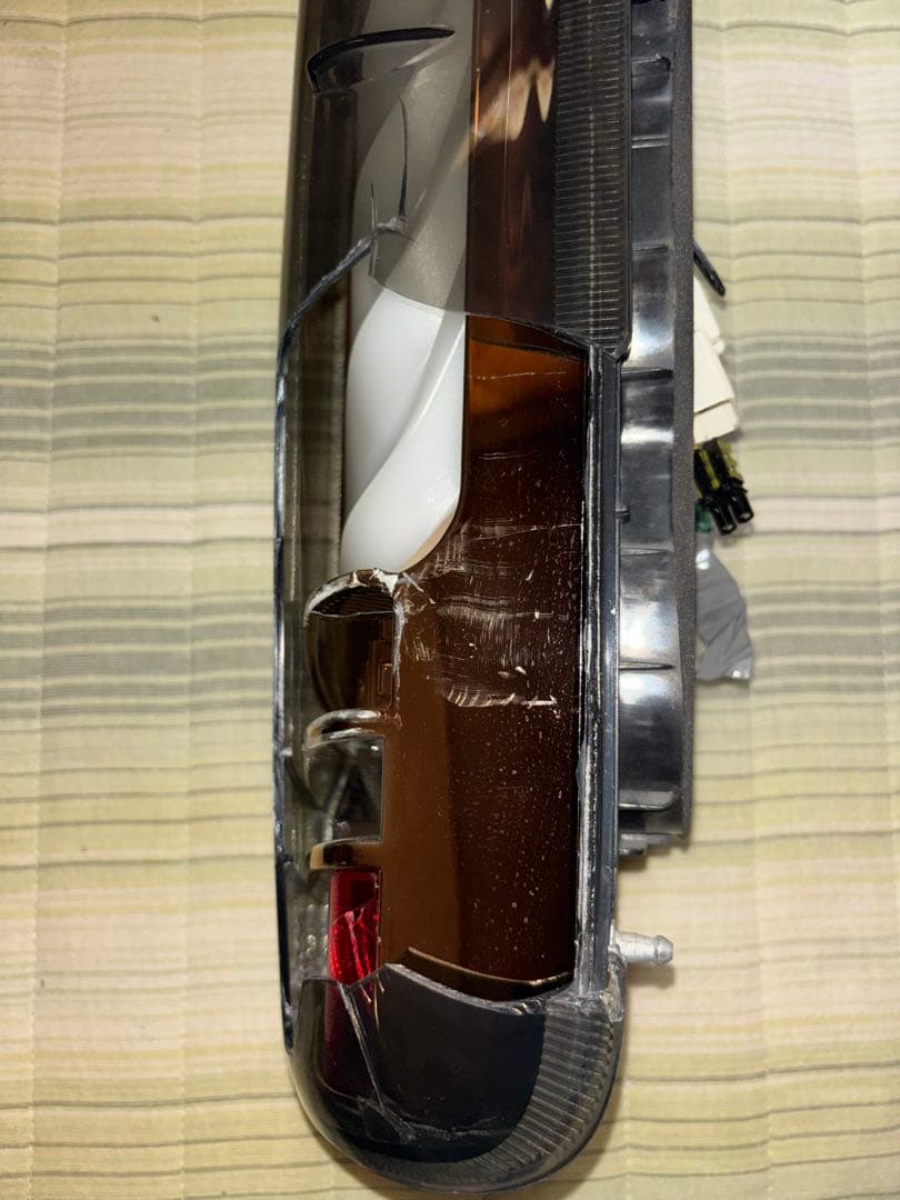 ハイエース JEWEL LEDテールランプ TT200HUS-SB-1