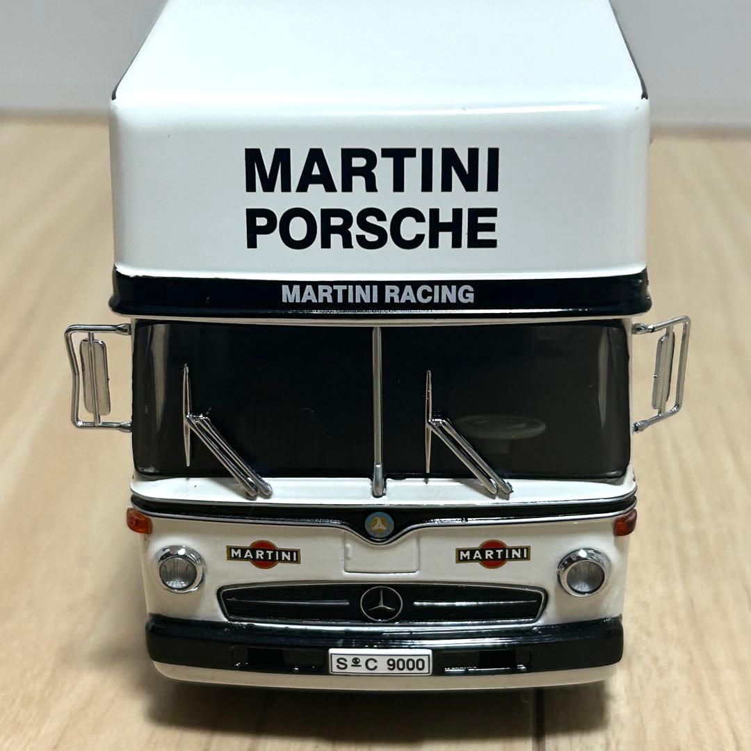 プレミアムクラシックス 1/43 マルティーニ ポルシェ トランスポーター