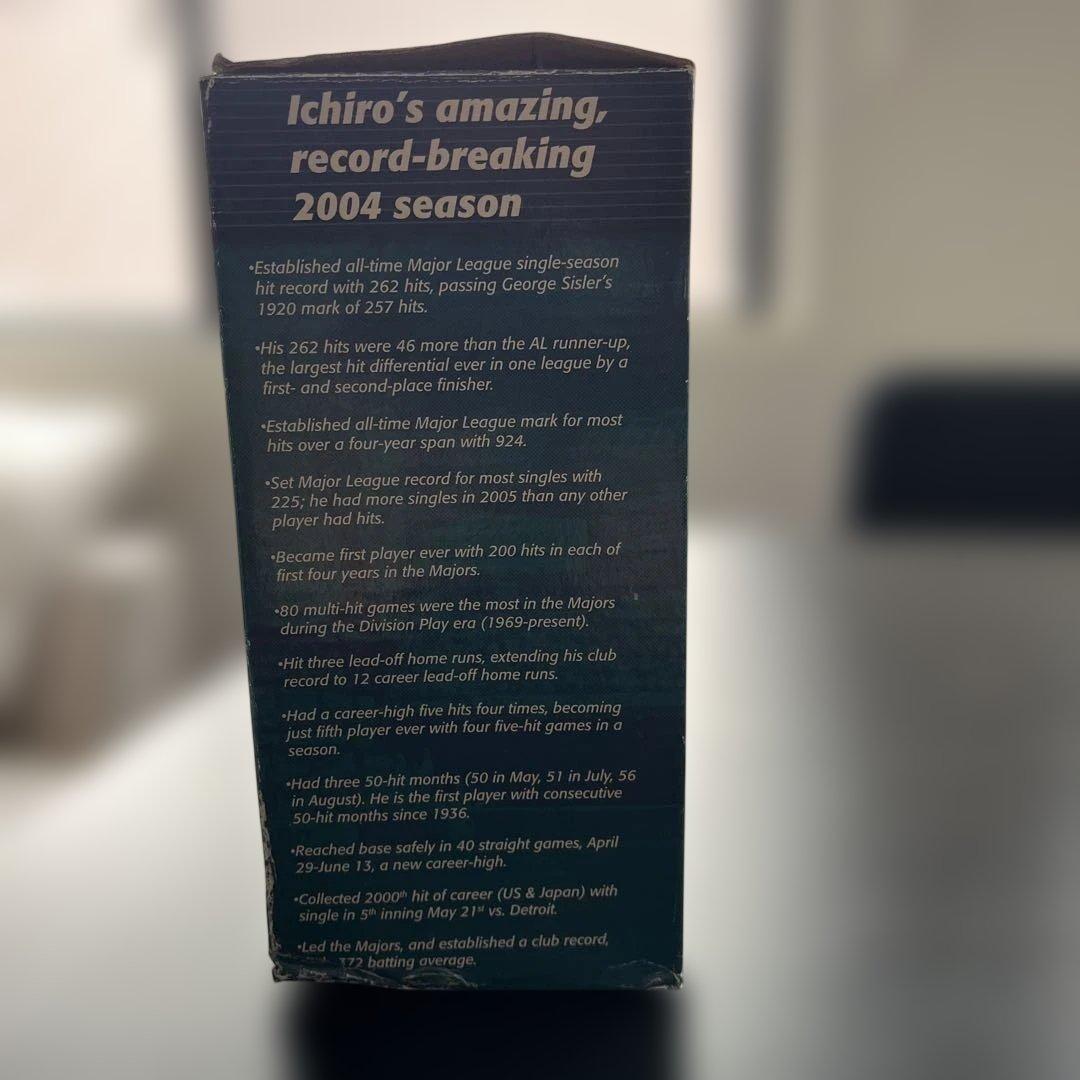 【非売品】【箱付き】イチロー シーズン最多安打262記念フィギュア