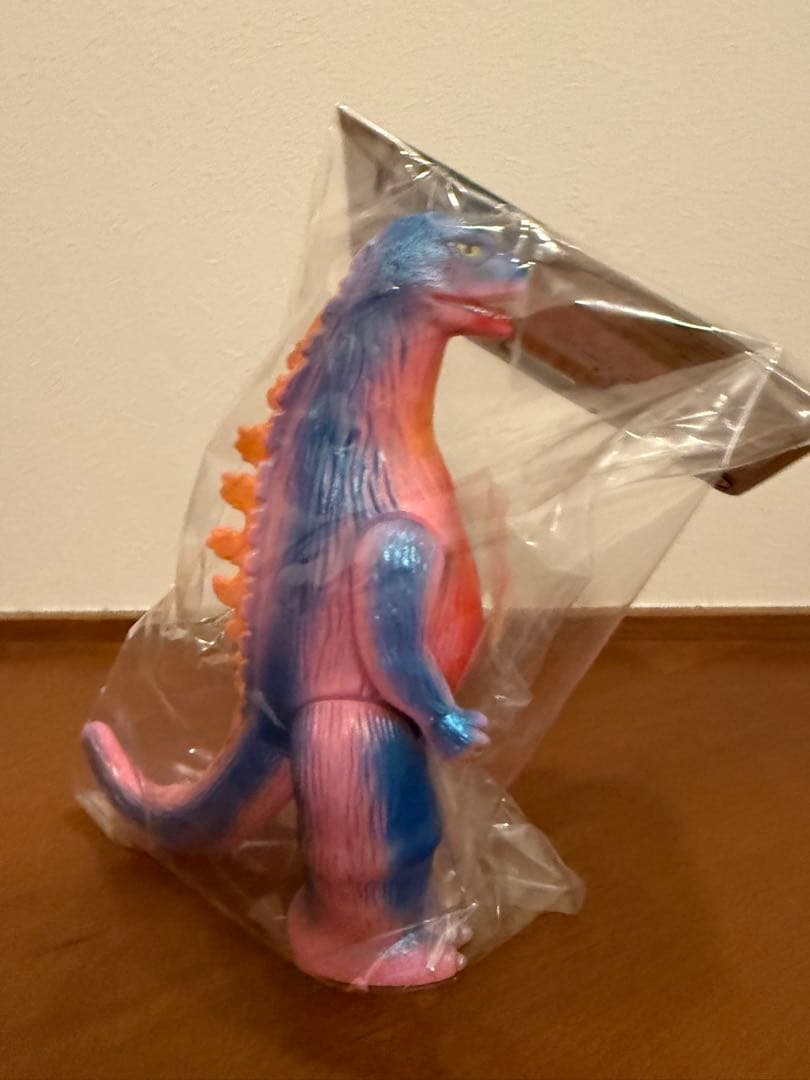 BULLMARK ブルマァク ゴジラ プラモ版 ピンクソフビ