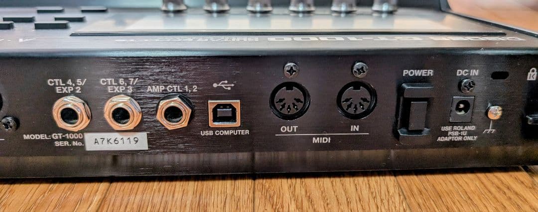 BOSS GT-1000 ギターエフェクター(ACアダプター・ソフトケース付き)