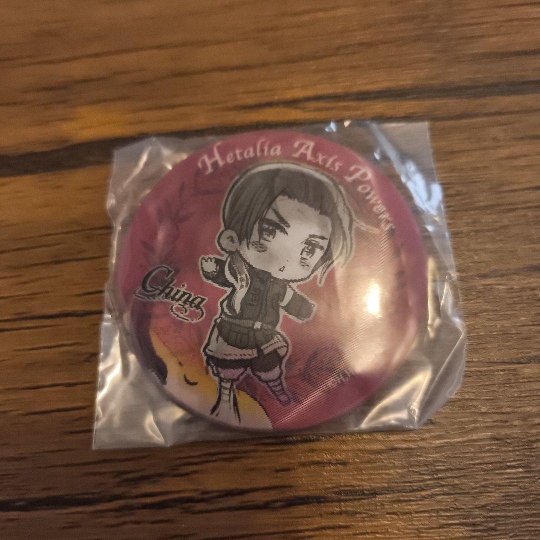 ヘタリア　チェンジング缶バッジ　中国　愉快な仲間たちだよっ！