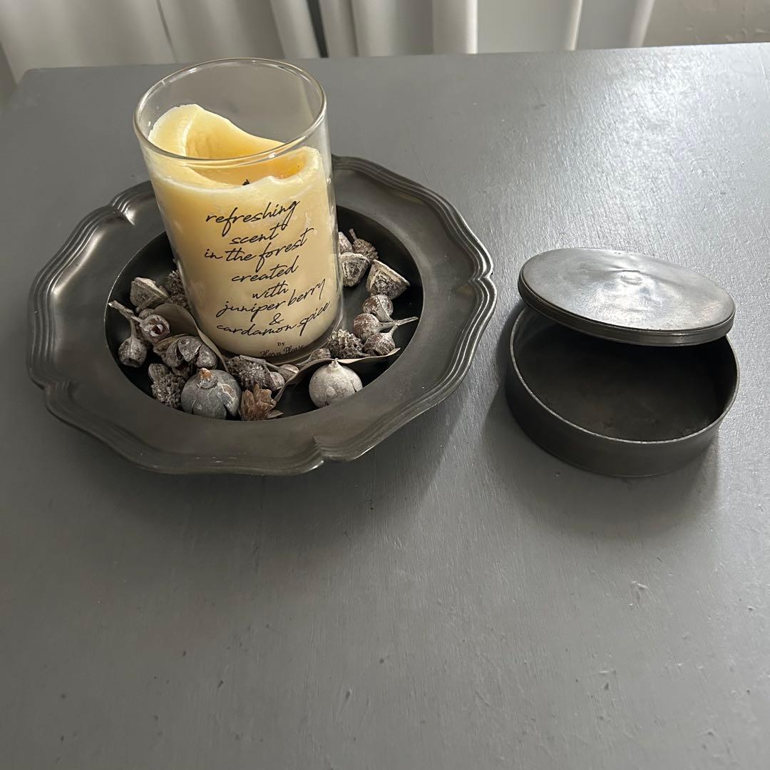 フランス アンティーク ピューター エタン 花リム 深皿と小物入れ　2点セット