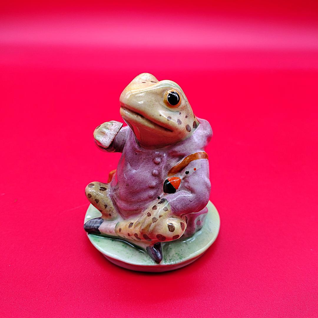 【BP2 ゴールドオーバル】BESWICK フィギュア かえる ピーターラビット