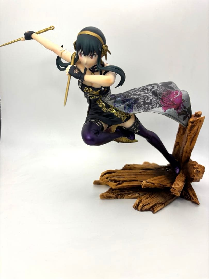 スパイファミリー　ヨルフォージャー　フィギュアリペイント