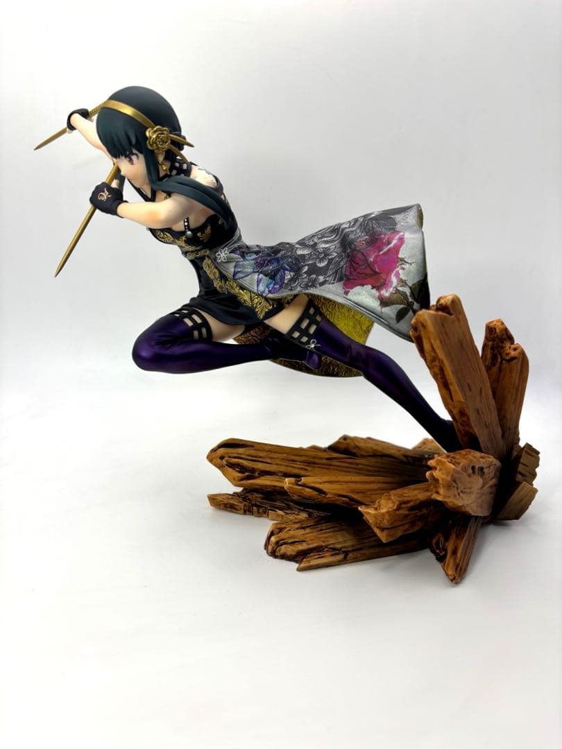 スパイファミリー　ヨルフォージャー　フィギュアリペイント