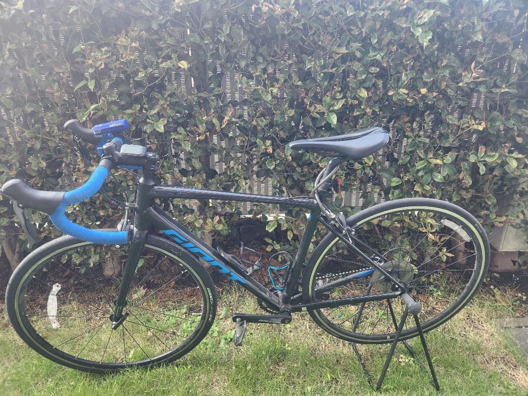 ジャイアントのロードバイク サイズM、中古