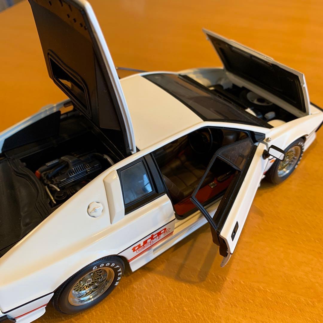 オートアート1/18 LOTUS esprit turbo ※少々難あり