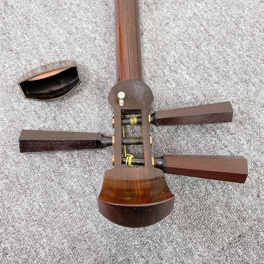 津軽三味線 紅木 丸打胴 東さわり 二本溝 和楽器 三味線