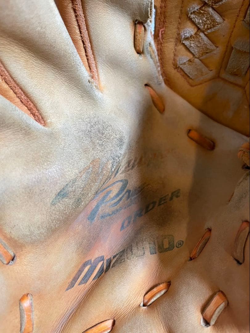 ミズノプロ　オーダー　ビックM 貴重　激レア　投手用　左　手に入らない