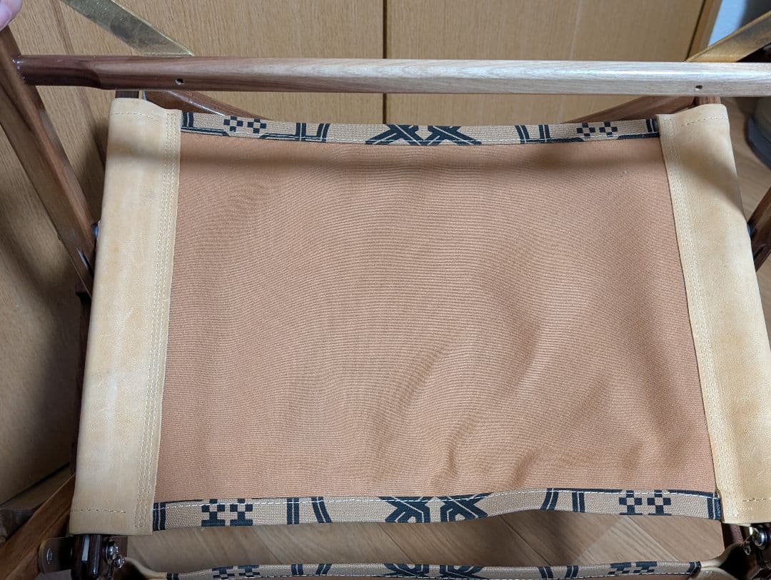 カーミットチェアプラス(ウォールナット)　garakuda(キャメル)と付属品
