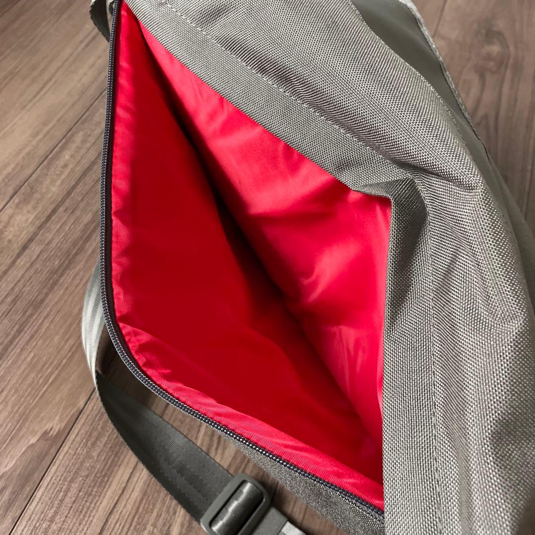 美品★ CHROME クローム　メッセンジャーバッグ