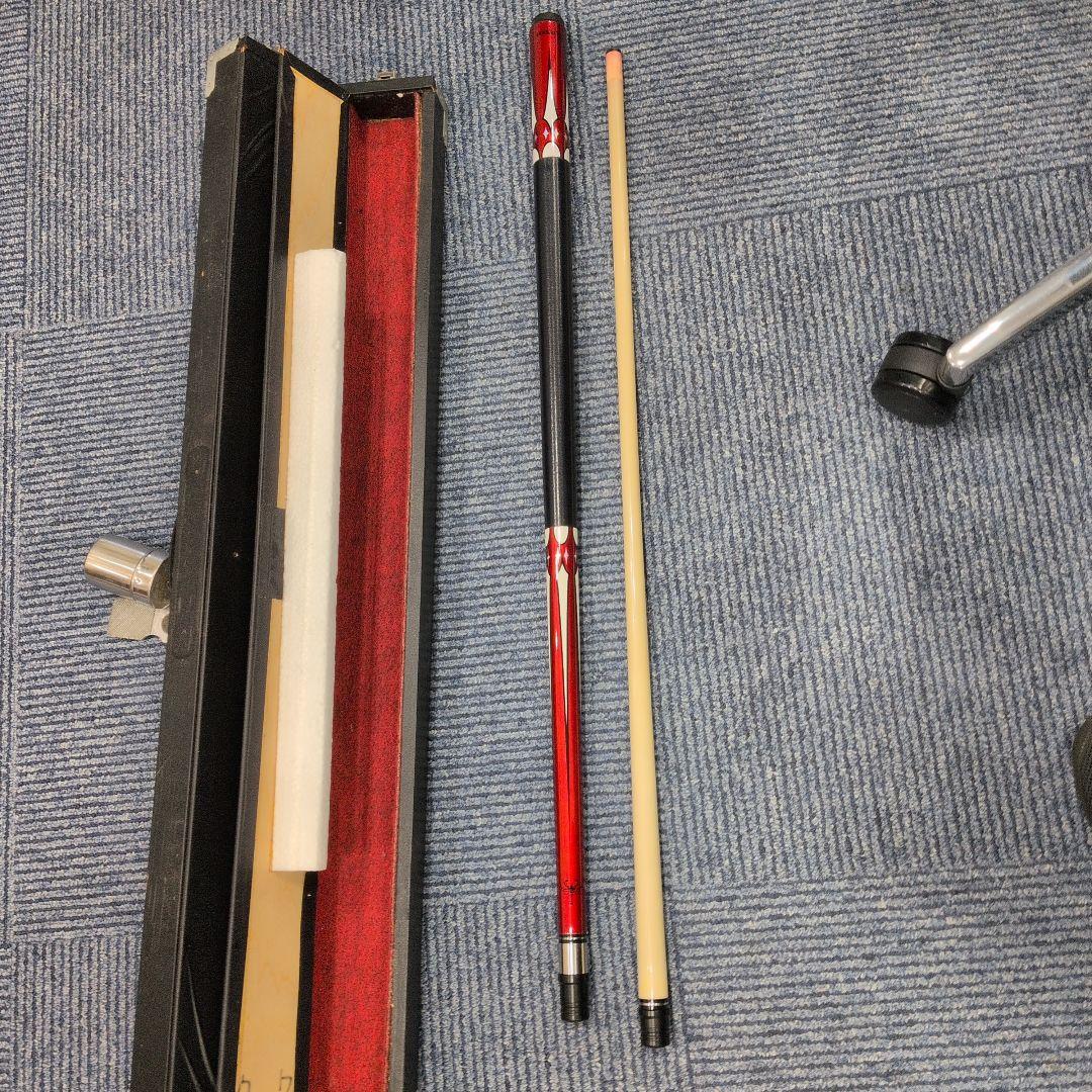 ビリヤードキュー 赤・黒・クリーム スコーピオン
