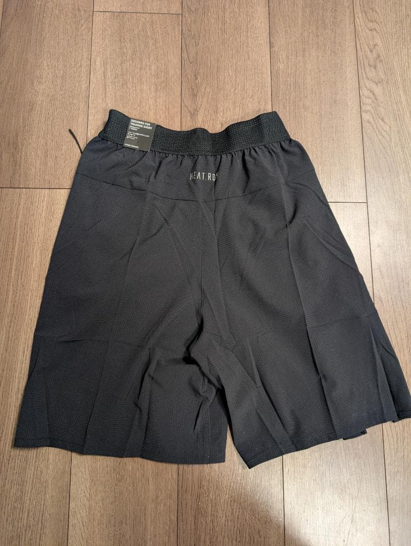 ★新品未使用／adidas（アディダス）トレーニングウェア上下セット★