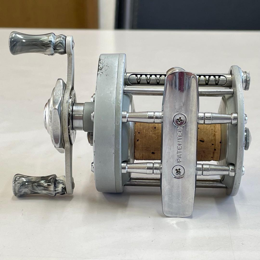 PFLUEGER SUPREME 1573 フリースプール