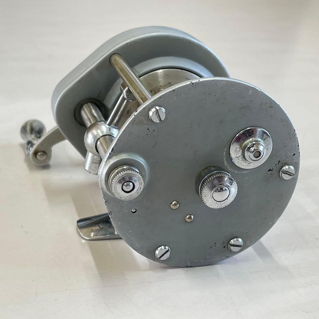 PFLUEGER SUPREME 1573 フリースプール