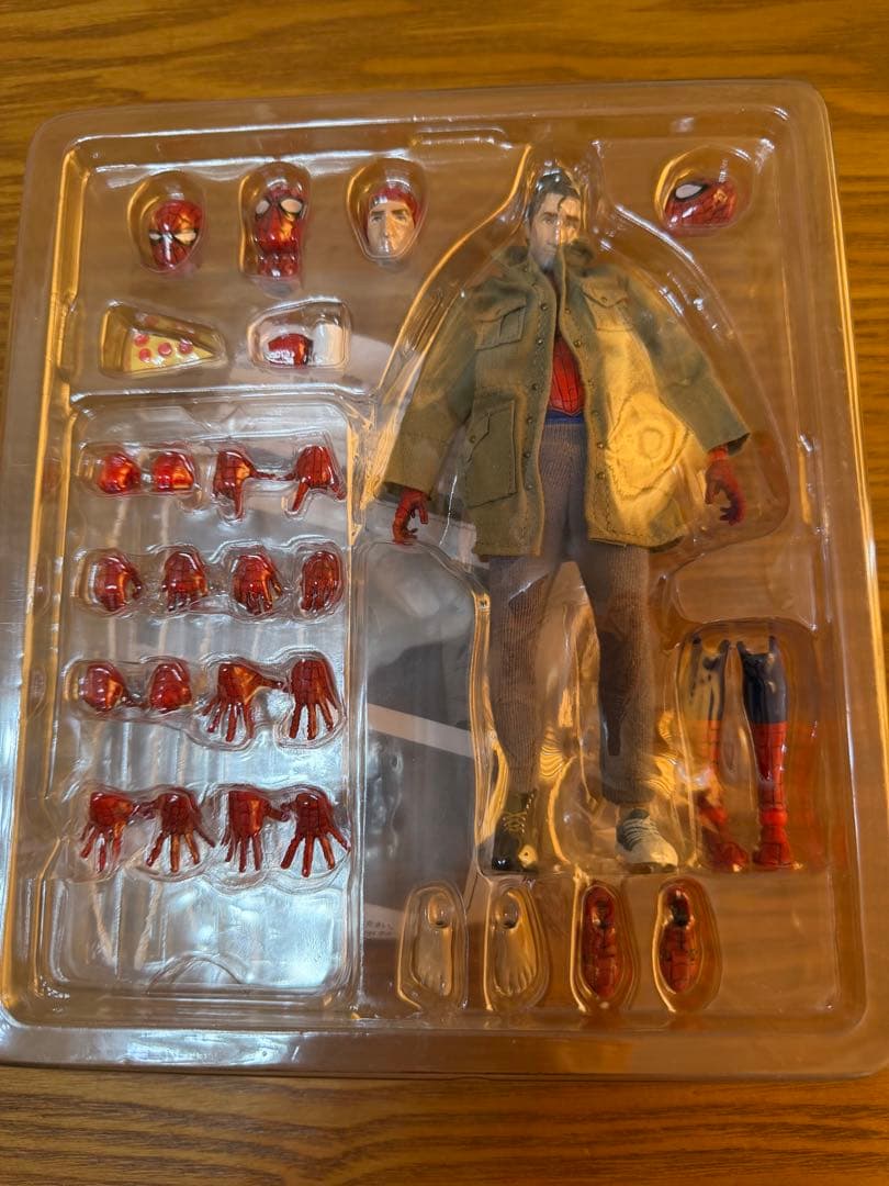 MAFEX No. 109 ピーターBパーカー スパイダーマン フィギュア