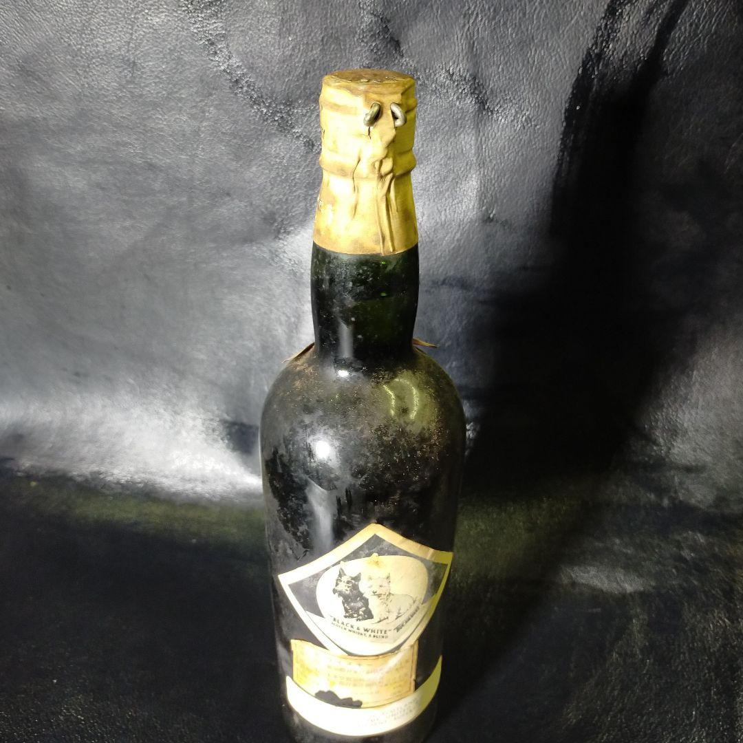 BLACK & WHITEティンキャップ特別なスコッチウイスキー蔵から出ました