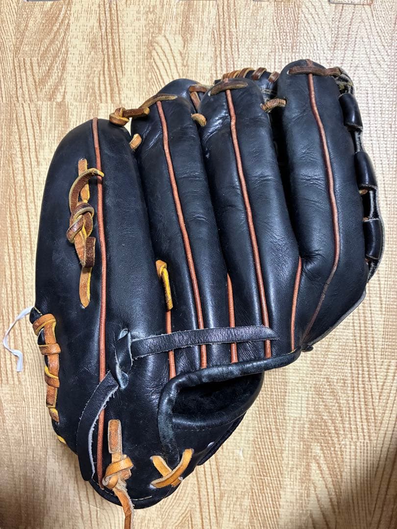 元ヤクルトスワローズ　花田真人投手　実使用グローブ