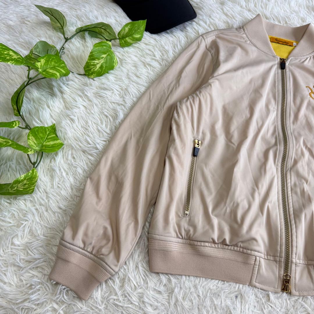 【レザレクション】美品 ジップジャケット ベージュ 刺繍ロゴ S レディース