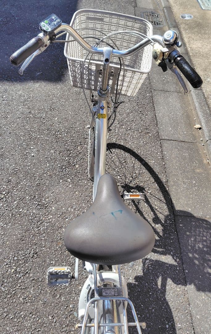 値下げしました！ブリヂストン　アシスタ　24型　シルバー　6.0Ah 充電器付