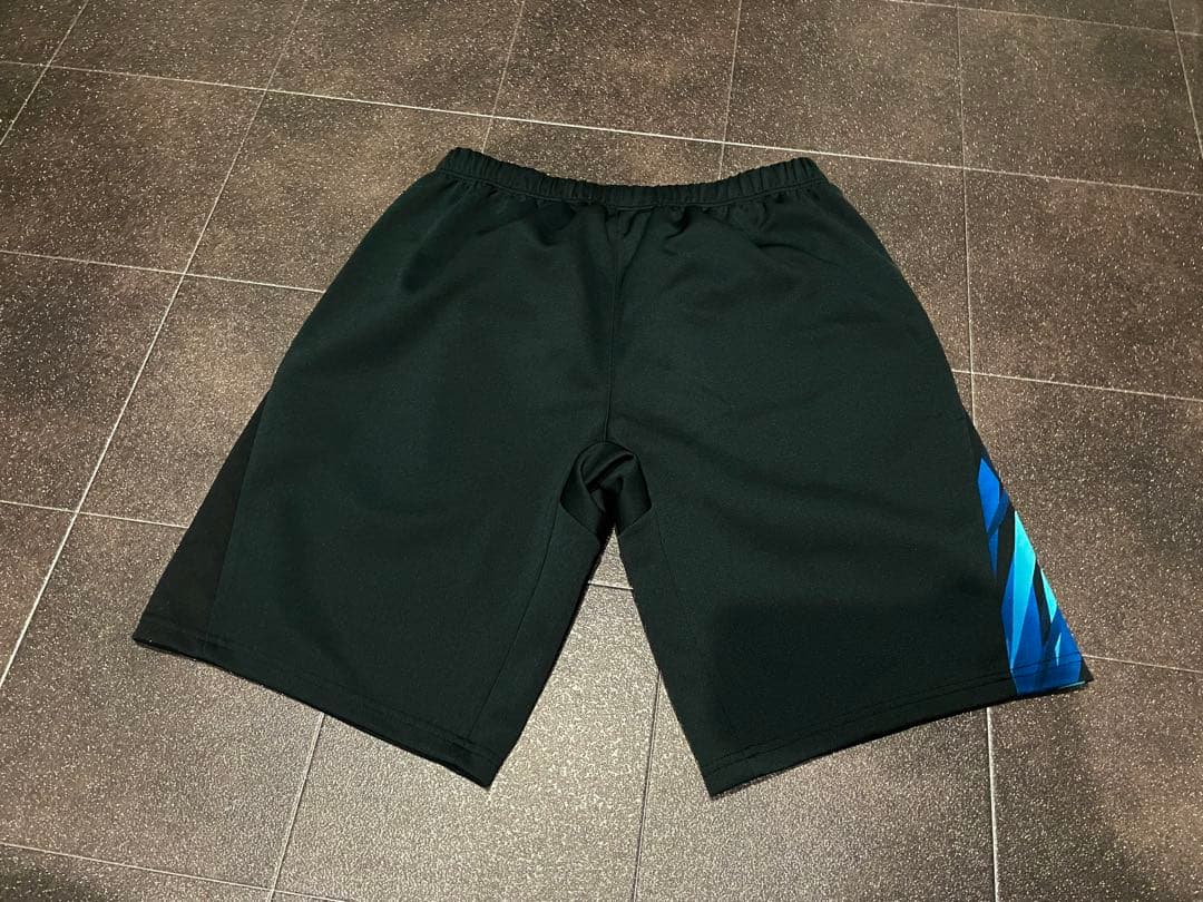 今年限り値引き✨YONEXニットハーフパンツおまけ付き