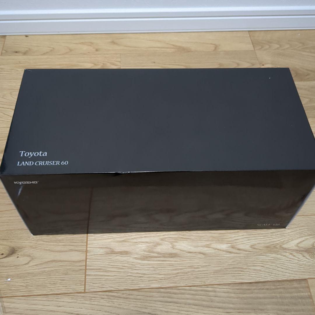 京商 1/18 トヨタ ランドクルーザー 60 ベージュ ミニカー